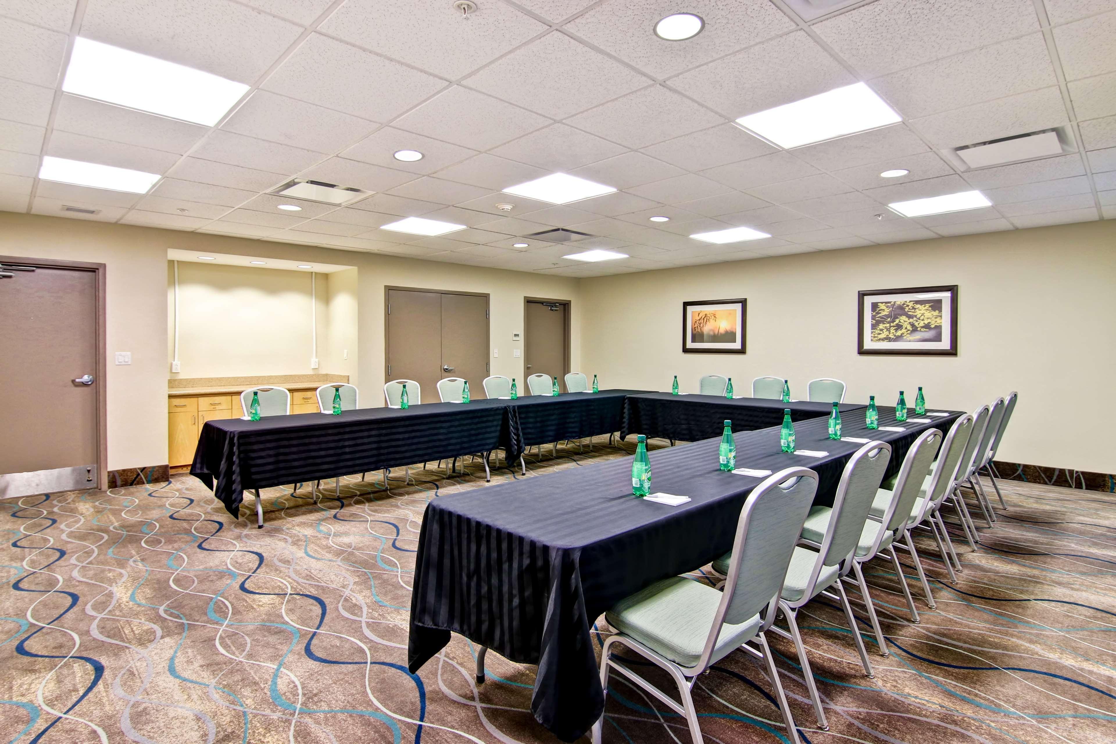 Hampton Inn & Suites Saint John Bagian luar foto