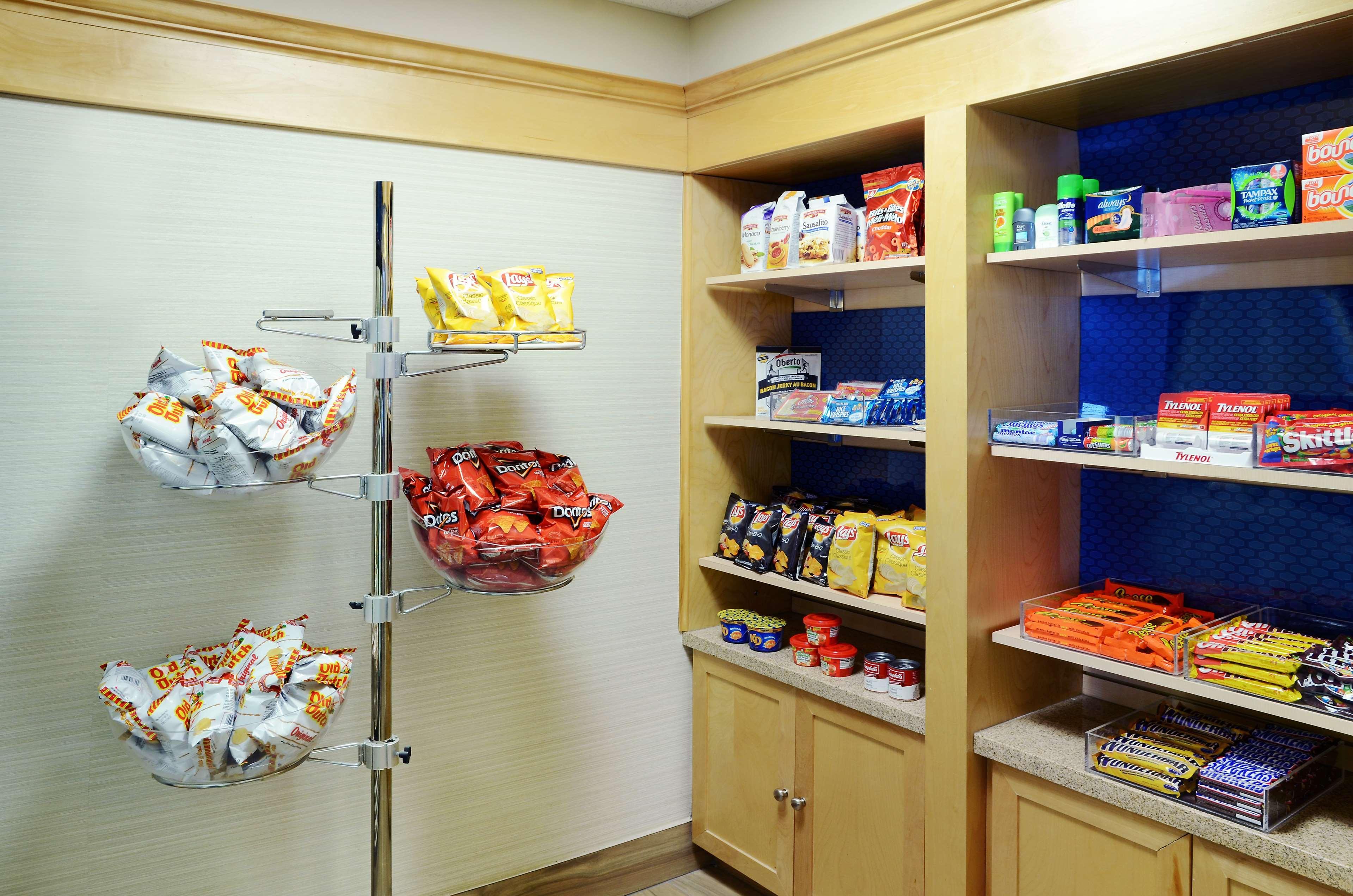 Hampton Inn & Suites Saint John Bagian luar foto