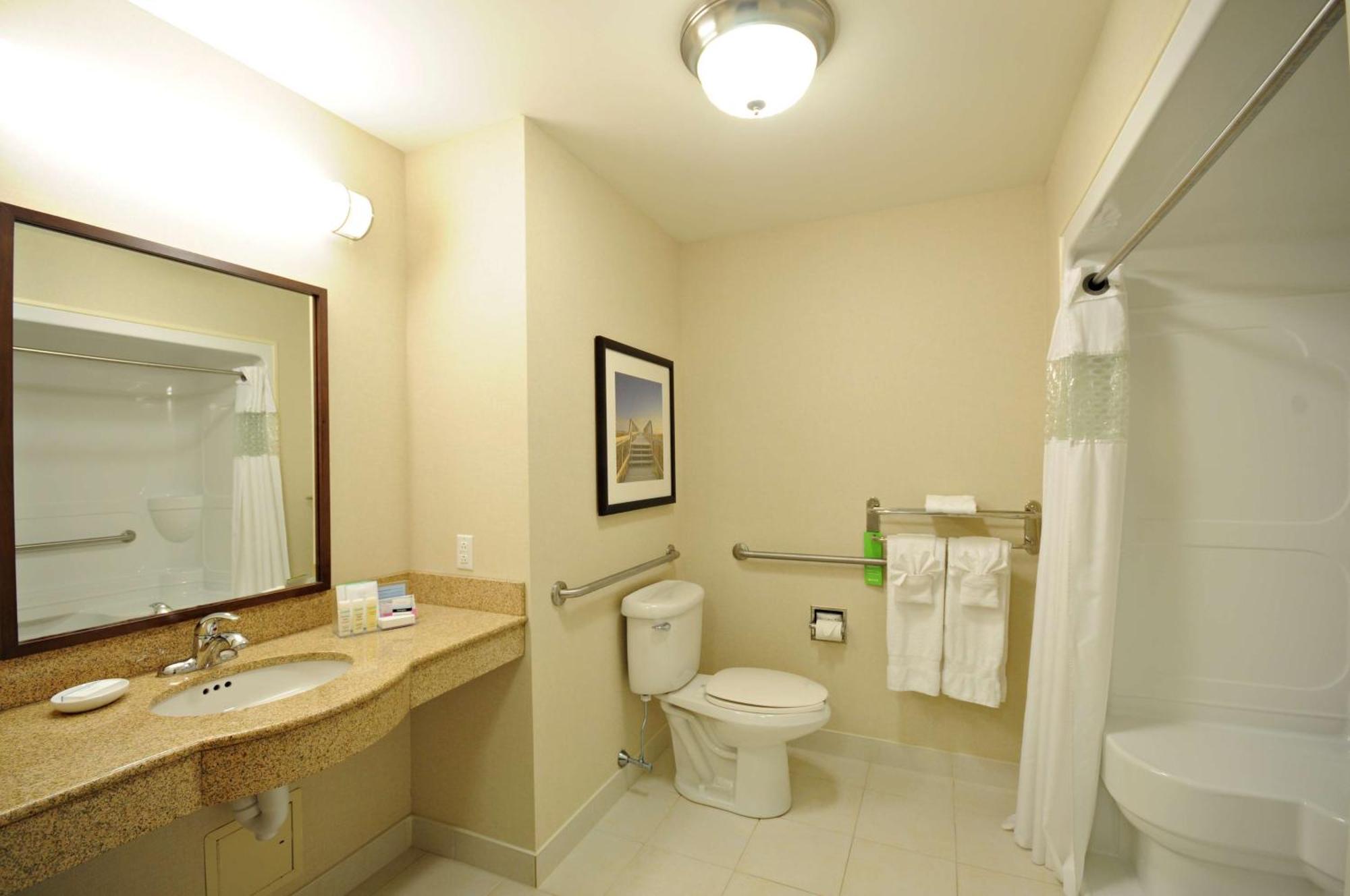Hampton Inn & Suites Saint John Bagian luar foto