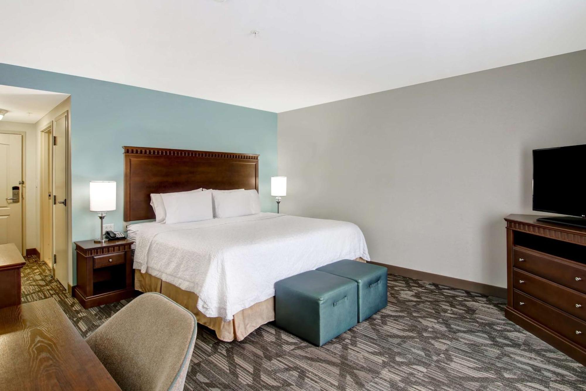 Hampton Inn & Suites Saint John Bagian luar foto