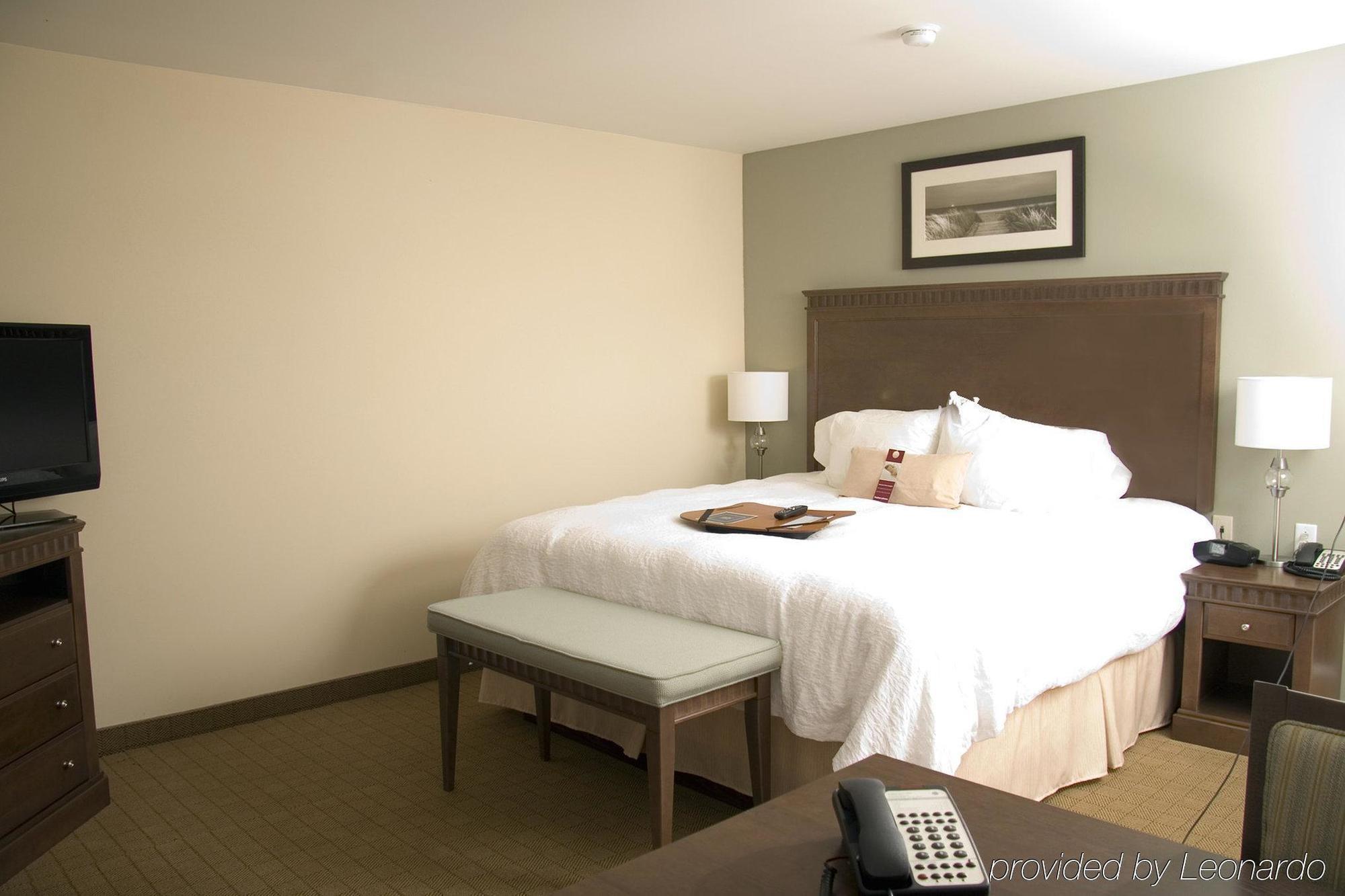 Hampton Inn & Suites Saint John Bagian luar foto